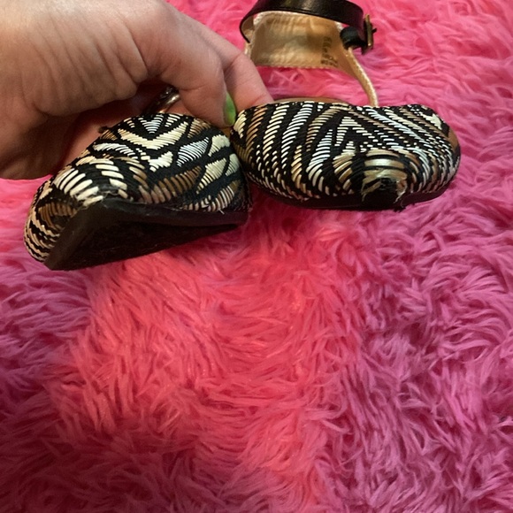 Rampage Corrinna woven flat ankle closure black and neutrals pointed toe shoes 7 - Picture 7 of 10